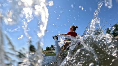 Jeugdroeier perspectief vanaf het water